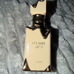 Lattafa Eclaire Perfume